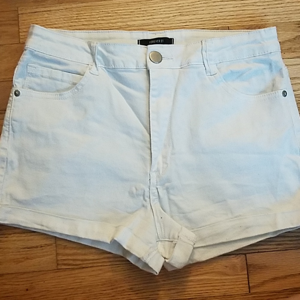 Forever 21 Size 29 High Waisted White Shorts